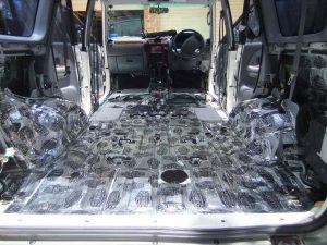 cách âm chống ồn ô tô giá rẻ